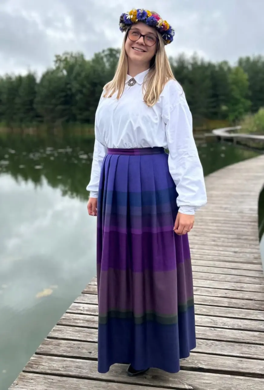 austi tautiskie svārku